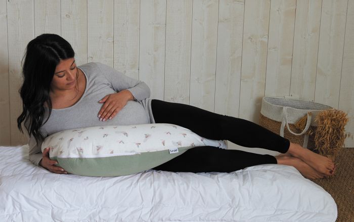 Tineo 2-in-1 Maternity Cushion - Sage Green - Image 2