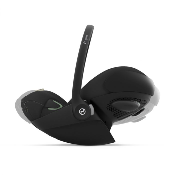 Cybex Cloud G i-Size Carrytot in Magic black & Isofix base - Image 3